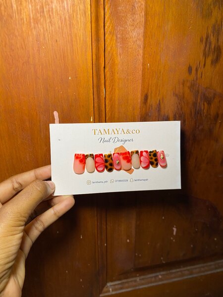 Manucures Press-On Artistiques