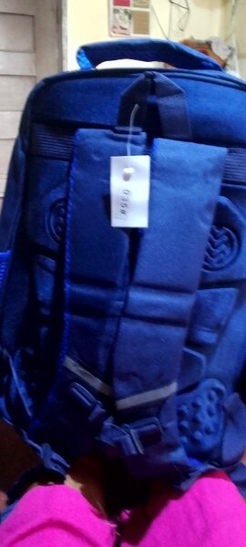 Sac à dos d'école bleu durable