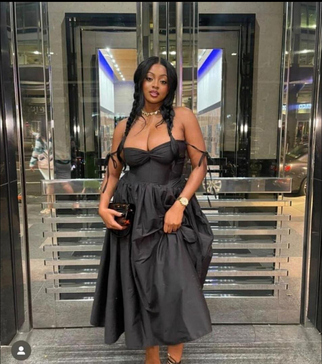 Robe noire élégante soirée