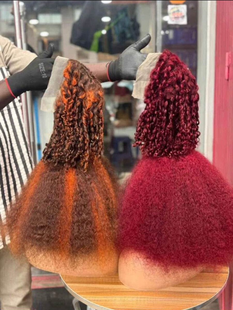 Perruque en dentelle colorée élégante