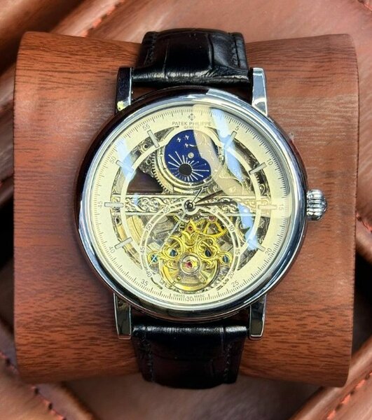 Часы наручные механические