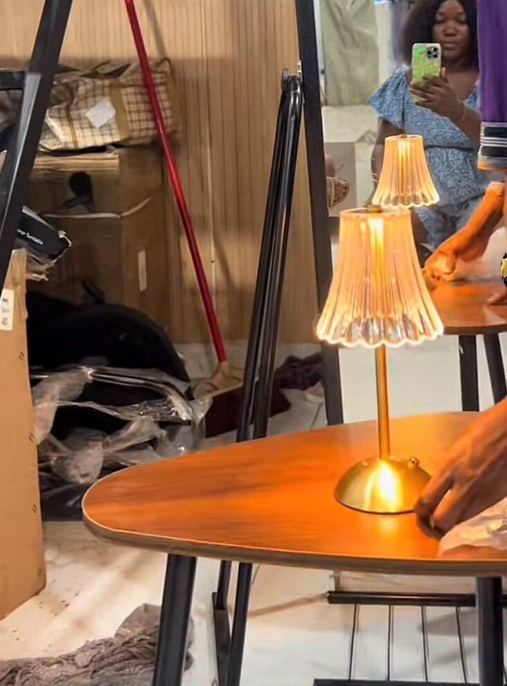 Lampe de Table Moderne LED