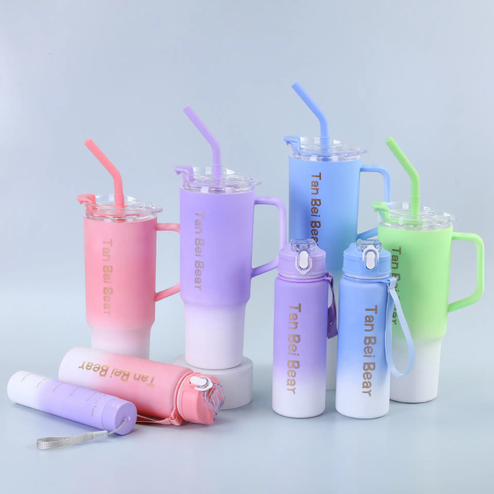 Gourdes et Mugs Colorés