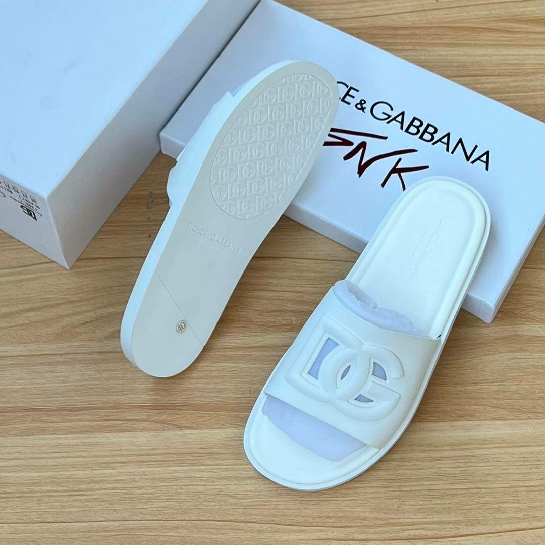 Dolce And Gabbana Slippers