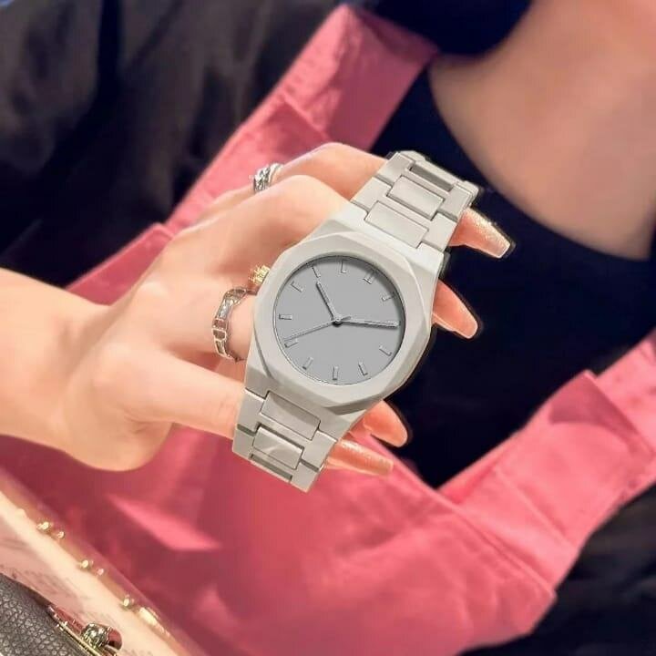 Montre élégante unisexe