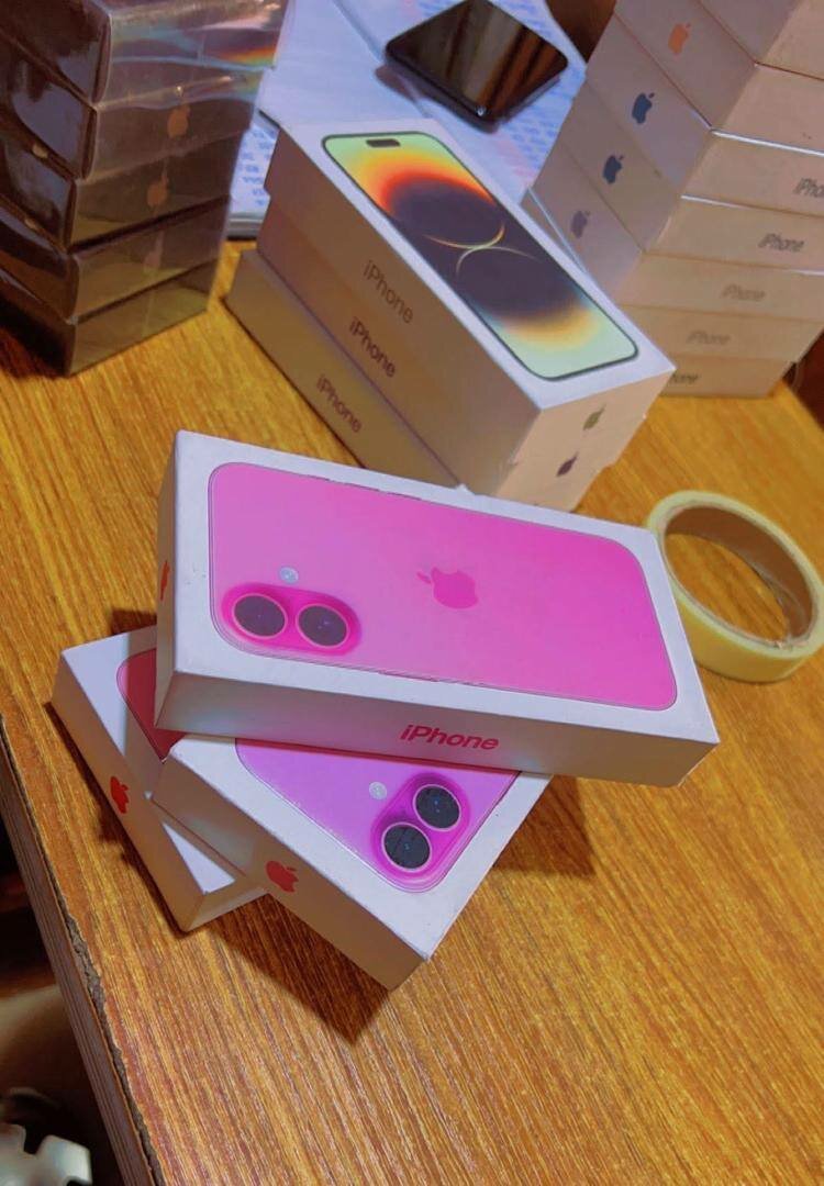 Smartphones iPhone 16simple