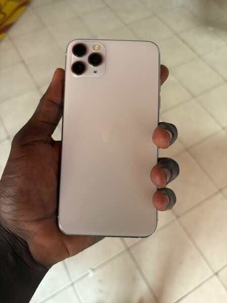 iPhone 11 Pro Max