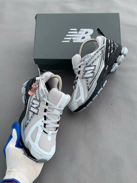 New Balance 1906