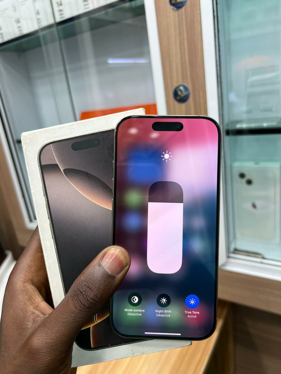 iPhone 16pro 128Go sous Granti