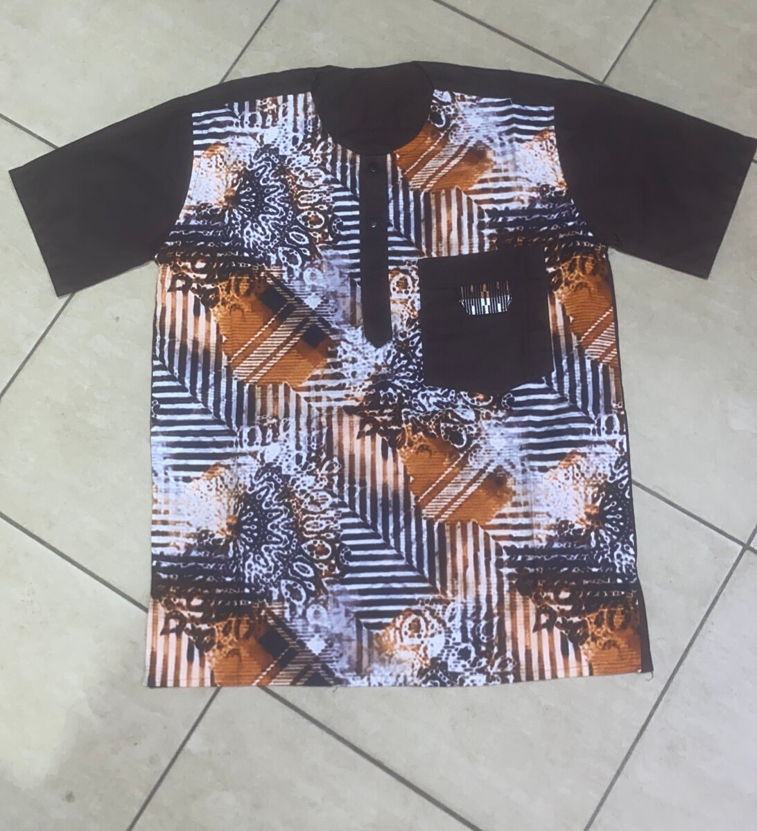 Chemises africaines à motifs colorés