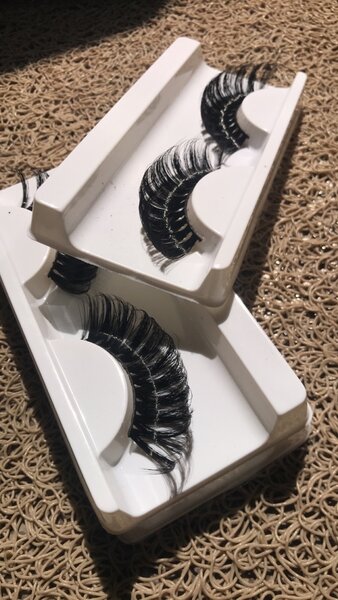 Volume strip eye lashes
