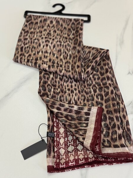 Шарфы шелковые двусторонние