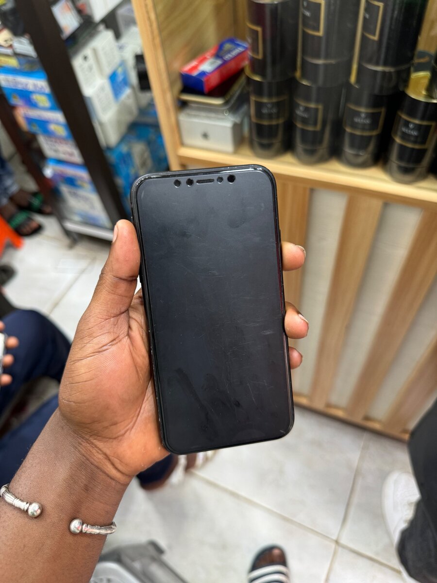 iPhone XR 128G quasi neuf