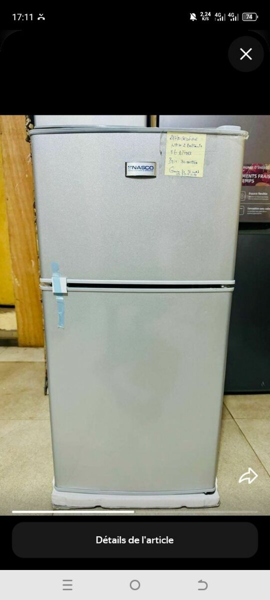 Réfrigérateur compact argenté