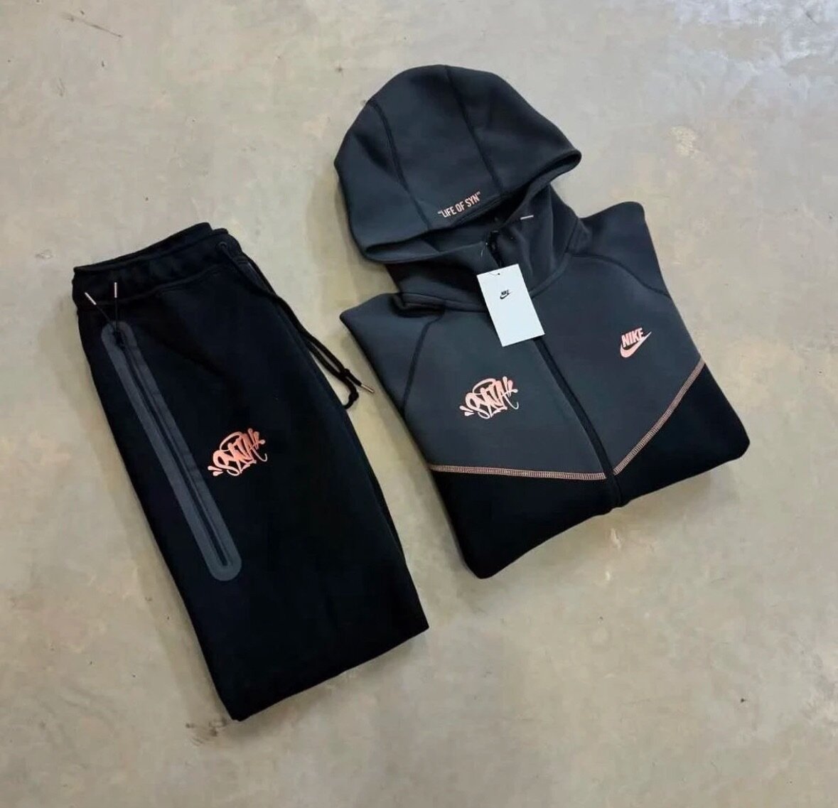 Тэч флис SynaWorld