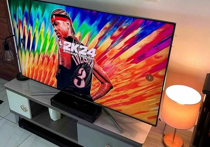 Téléviseur Smart UHD 4K