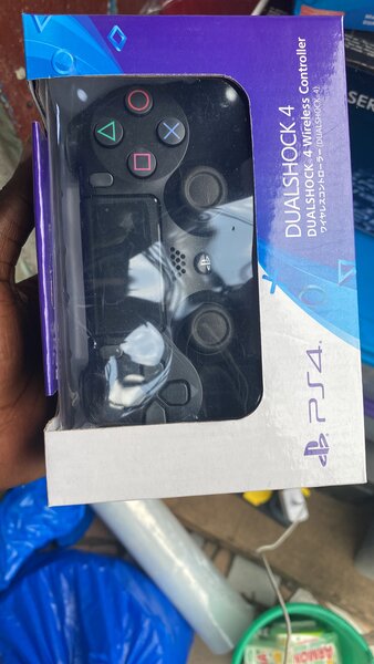 Manette PS4 DualShock 4