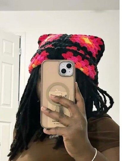 Bonnet chat en crochet coloré