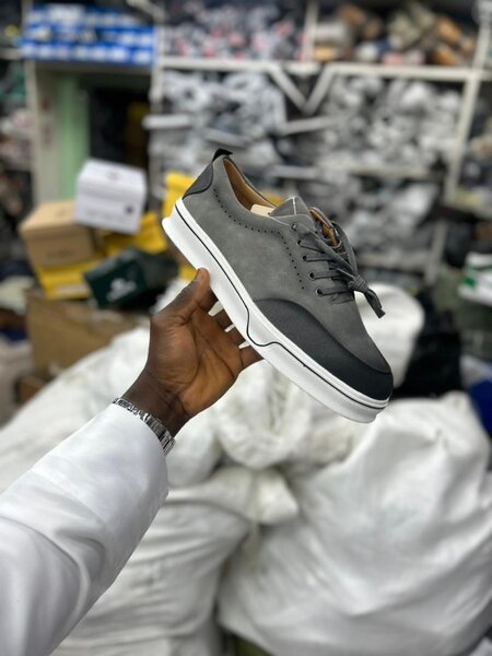Chaussures en cuir élégantes