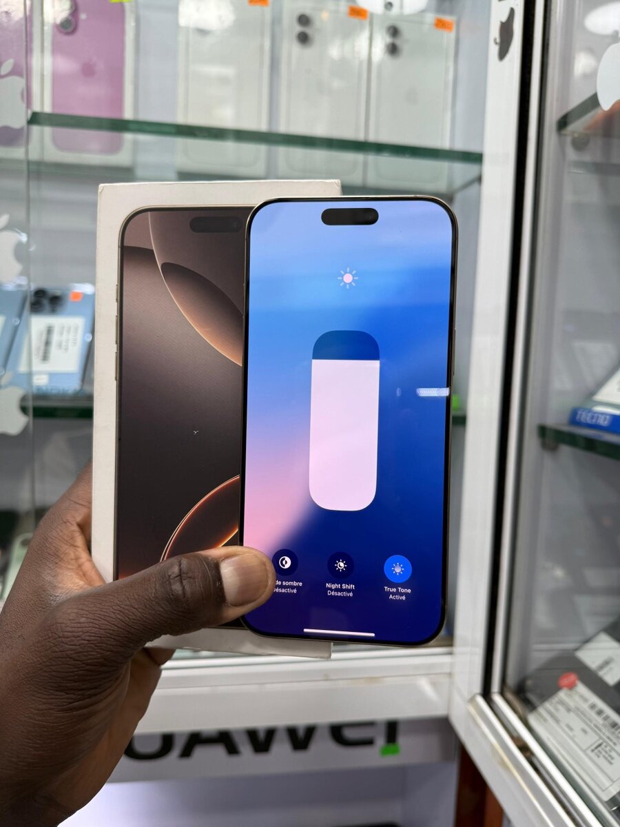 iPhone 16 pro Max 256Go