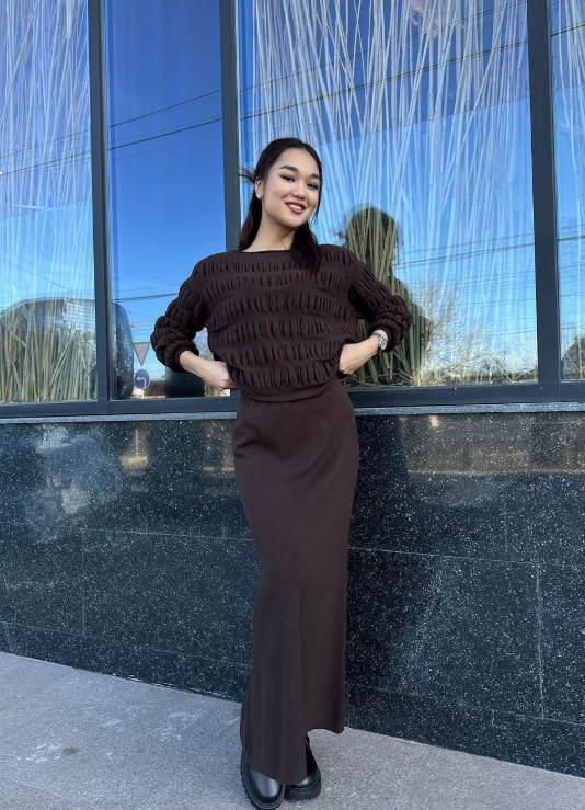 двойка коричневая