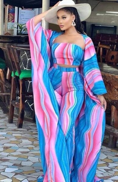 Ensemble élégant à rayures