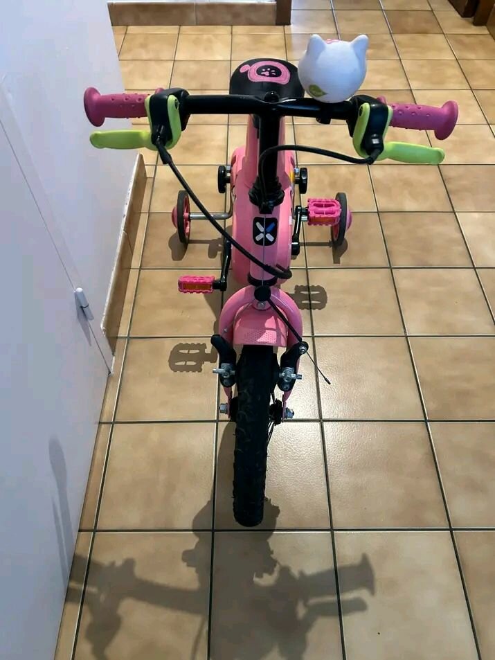 Vélo Enfant Rose avec Roulettes