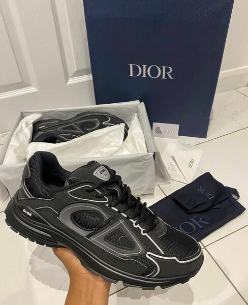 Christian Dior B30