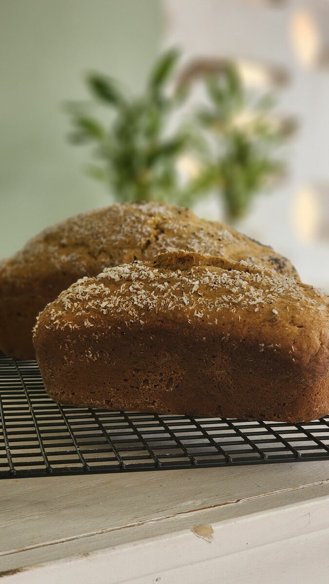 Banana, carrots cake baked chips doughnuts nuts