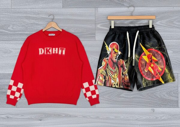 Pull rouge et short imprimé