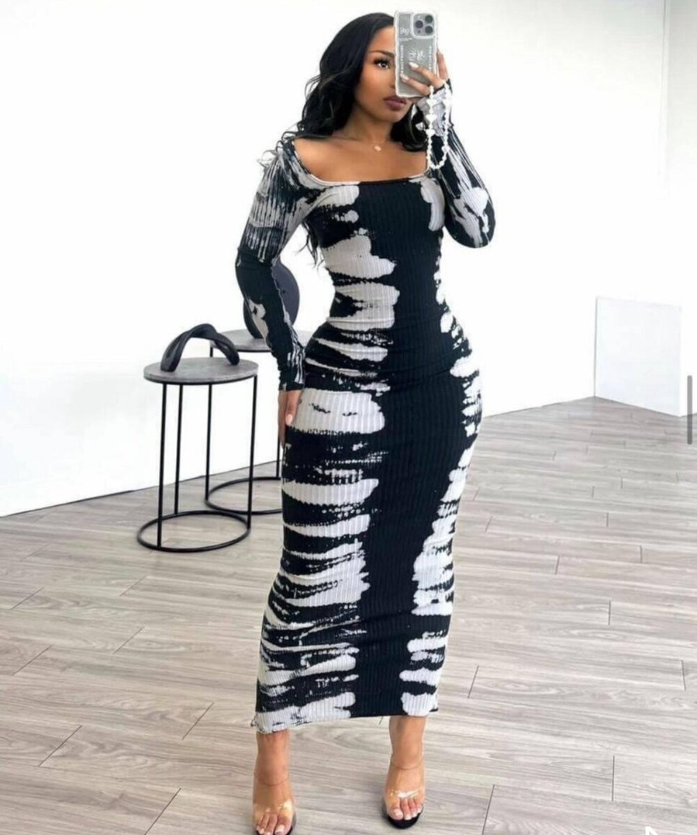 Robe moulante noire et blanche