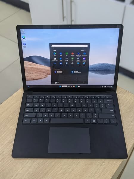 Microsoft Surface Laptop 4 