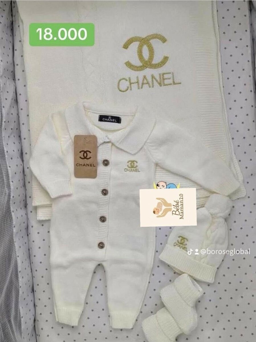 Ensemble bébé en tricot