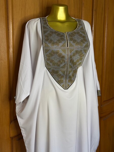 Elegant Embroidered Kaftan
