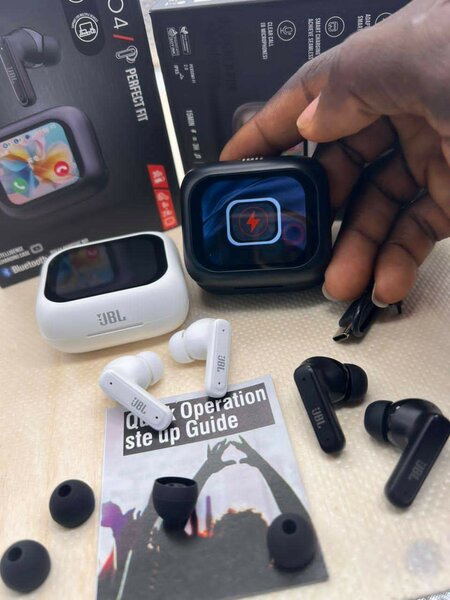 JBL TOUR PRO 4