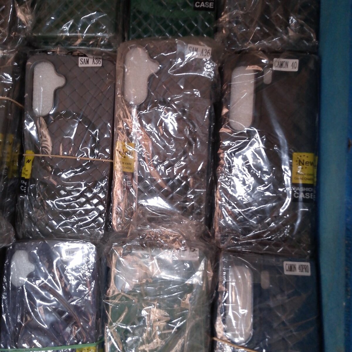 Étui tressé pour smartphone