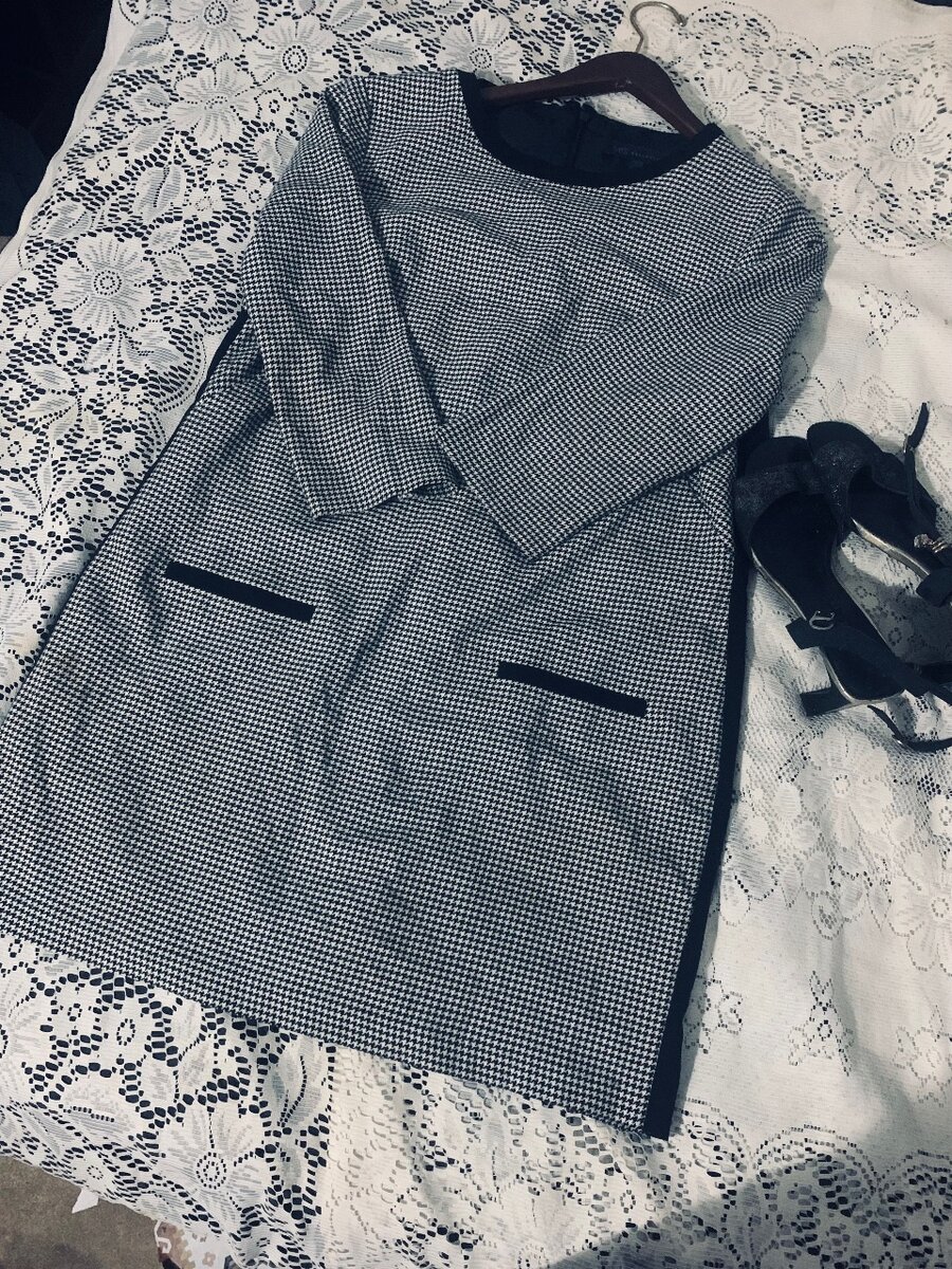 Robe élégante à col rond