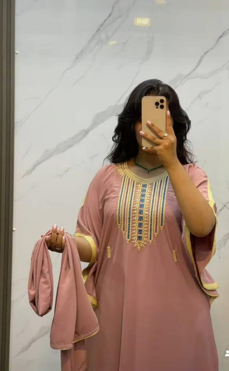 Caftan élégant femme