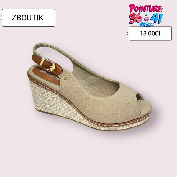 Sandales compensées beiges