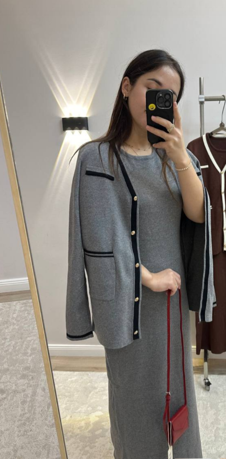 комплект из платья и кардигана