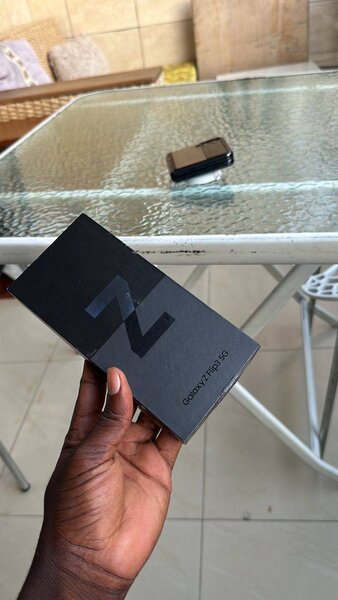 Samsung galaxy z fliPs 3