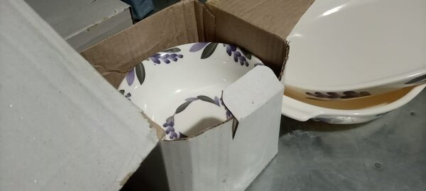 Melamine dinnerware