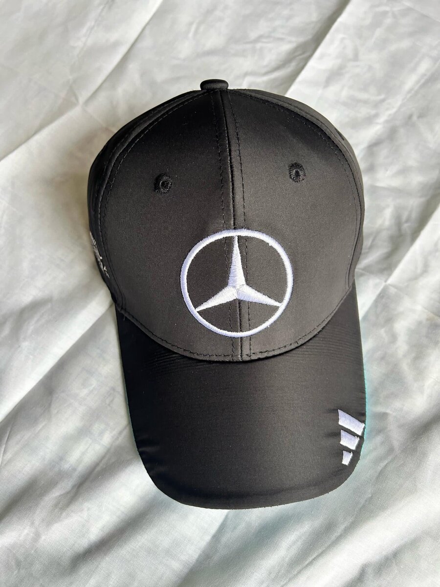 Mercedes petronas AMG 2025 cap