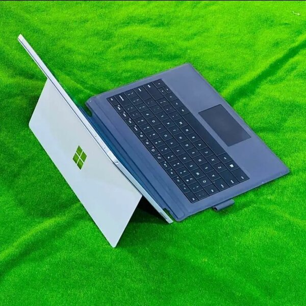 SURFACE PRO 4
