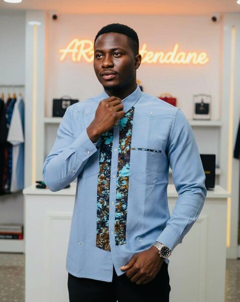 Chemise africaine tendance homme