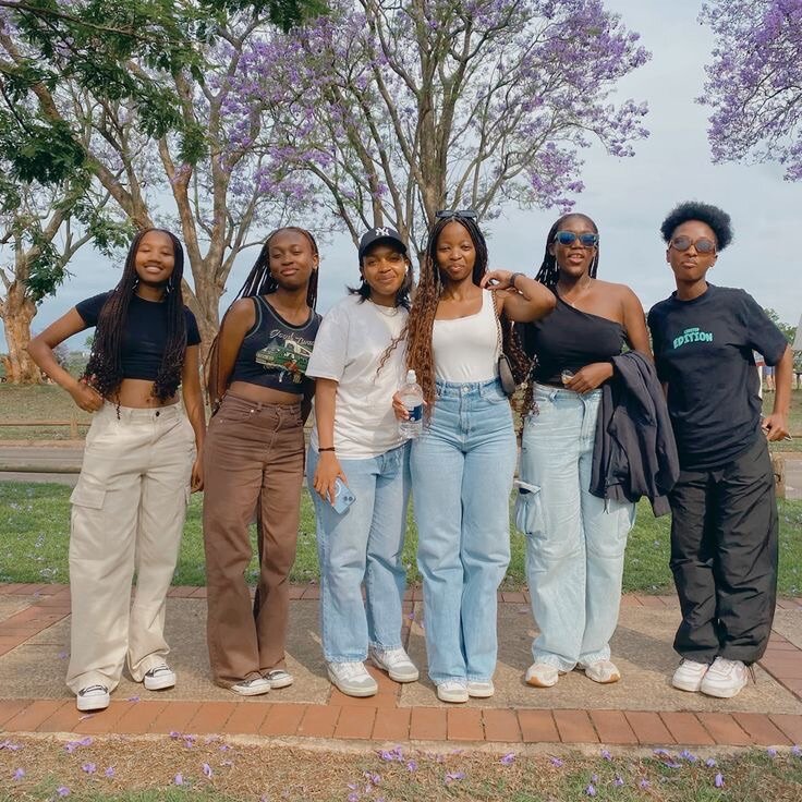 BOYFRIENDS JEANS & CARGO PANTS