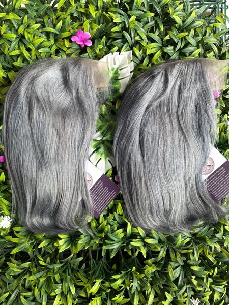 Perruque Synthétique Grise