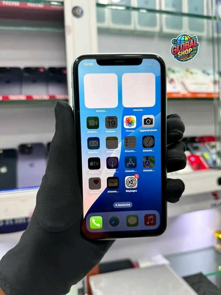 iPhone moderne vert 64 Go