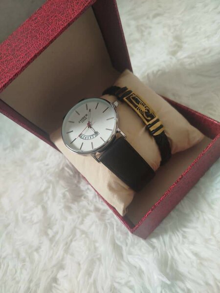 Montre élégante pour hommes