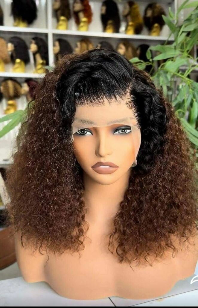 Perruque Bouclée Naturelle